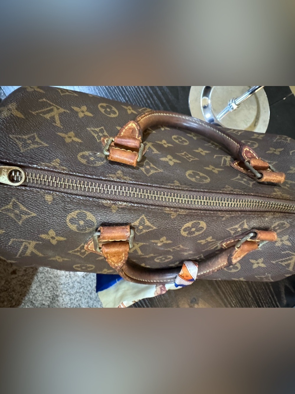 Louis Vuitton Speedy 30 Monogram Satchel with Blue & Cream Scarf COA - Picture 13 of 16